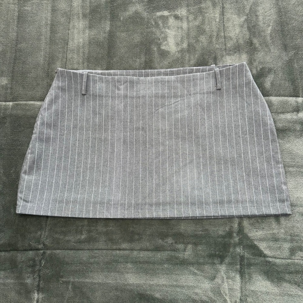 Musera Womens Grey Pinstripe Mini Skirt Size Large Office Core Low Rise Academia
